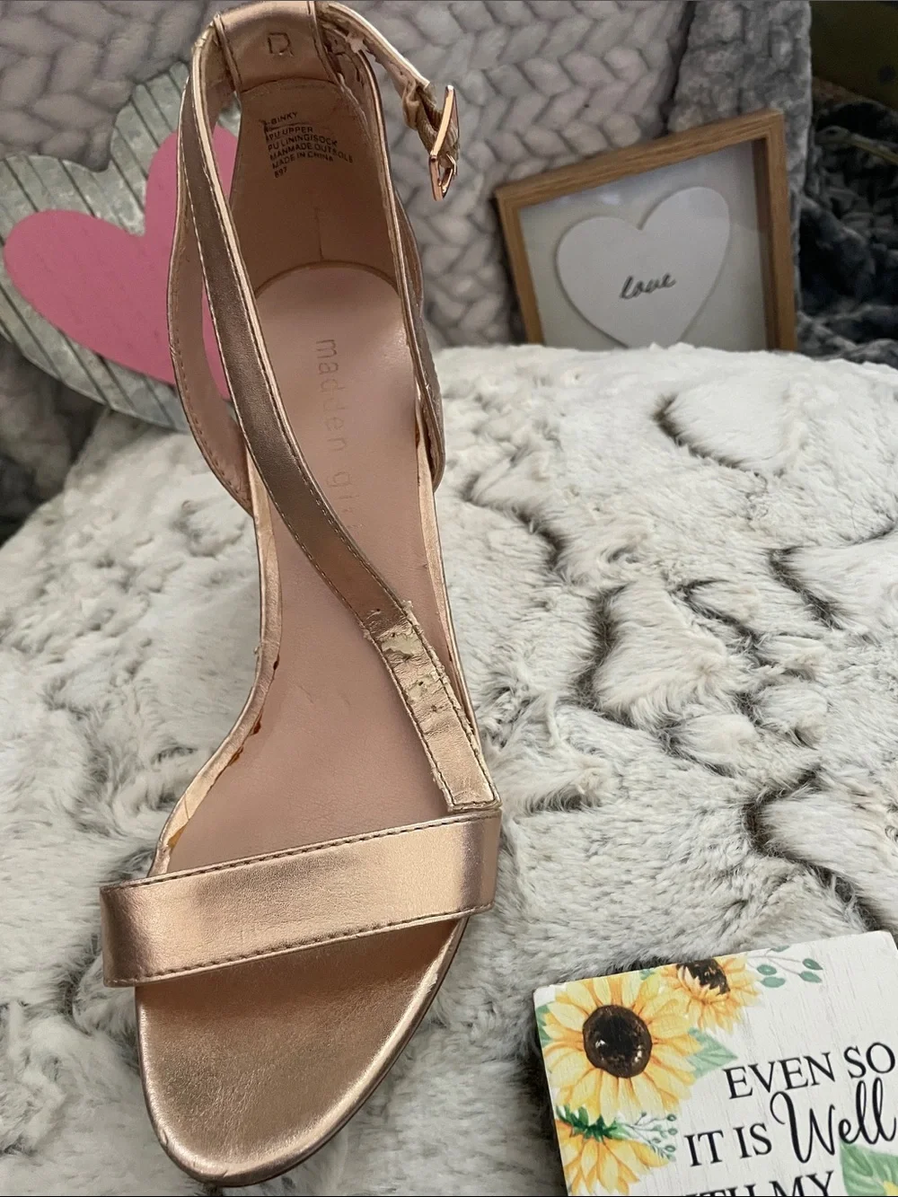 Madden Girl Metallic Rose Gold Ankle-Strap 4”Heels *flaw have inside peeling